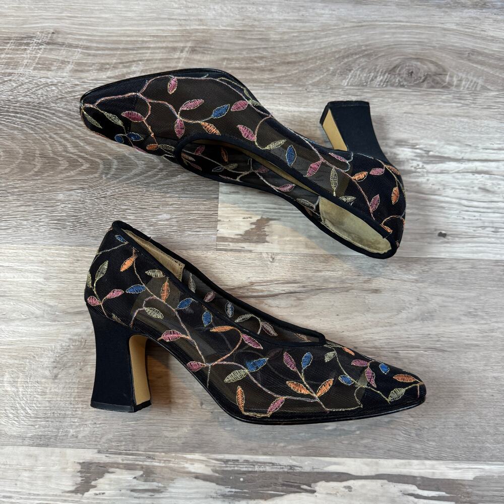 Vintage 90s Dolce Embroidered Mesh Pumps Floral Curved Heel 7.5 Wide Fairy Black